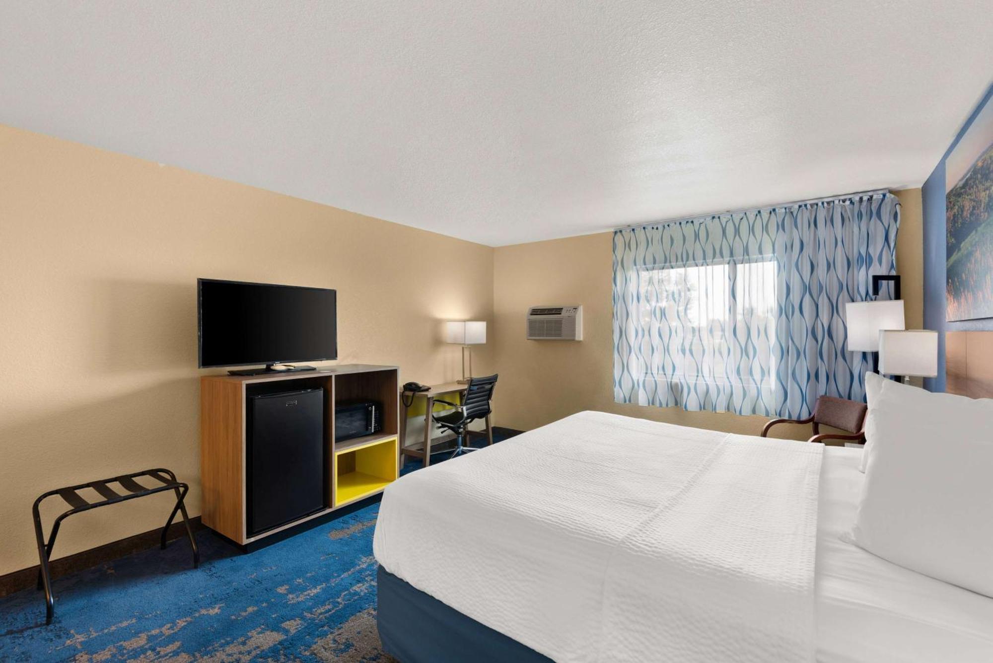 Days Inn By Wyndham Newton Ngoại thất bức ảnh
